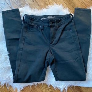 UNIVERSAL THREAD highest rise jeans
